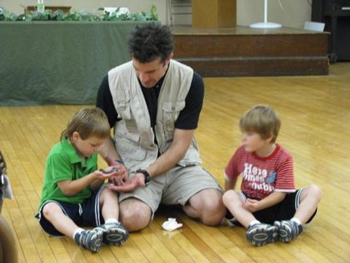 Animal World Experience - Nearly ten inches long, the millipede had lots and lots of legs!